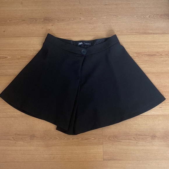 ❣️sold❣️ Zara skort - Picture 1 of 4